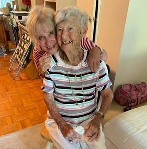 Meet your Posher, Ellen